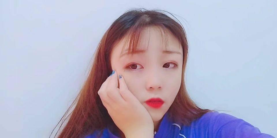 刚大学毕业的小妹妹